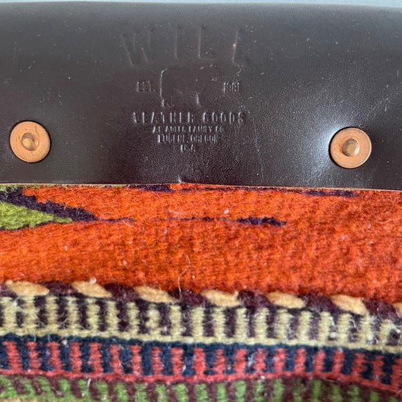 Gently Used Will Leather Goods Crossbody Purse. - Picture 3 of 4